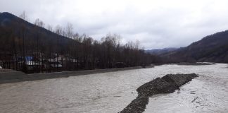 Pericol de inundații în două bazine hidrografice din Vrancea