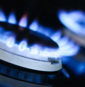 Prețul la gaze naturale, plafonat încă un an