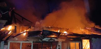 ULTIMA ORĂ Pompierii vrânceni intervin la 3 incendii, în această seară. Arde și o cabană la Lepșa