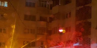 ULTIMA ORĂ Alertă de incendiu la un apartament din Focșani / O cratiță fusese uitată pe aragaz