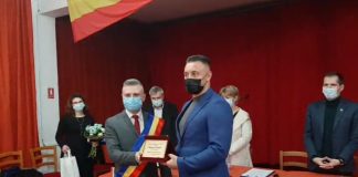 Atletul Alexandru Novac și plutonierul Florin Tăbăcaru, cetățeni de onoare ai municipiului Adjud