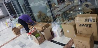 Zeci de focșăneni au adus ajutoare pentru refugiații ucraineni, la punctul de colectare de la Sala Balada