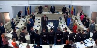 Diplomă de recunoștință pentru echipa de handbal masculin CSM Focșani 2007 din partea administrației locale