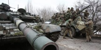 Kievul a mai rezistat o noapte în fața armatei rusești/ Bănci rusești excluse din sistemul SWIFT