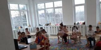 FOTO Grădiniță modernă, inaugurată în satul Slimnic, comuna Tâmboești