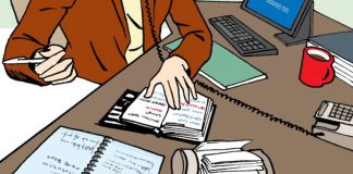 Două școli din județ angajează secretară