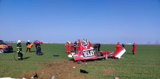 ULTIMA ORĂ Avion de acrobație, prăbușit în Prahova