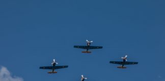 FOTO Sărbătoare aeronautică, cu avioane și elicoptere militare, la Focșani