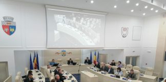 Bani mai mulți din buzunarele focșănenilor și de la bugetul local pentru serviciile de colectare a gunoiului și de salubrizare/ Votul consilierilor PNL și USR în schimbul a două sinecuri