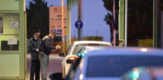 Ungaria pune, din nou, condiții la intrarea refugiaților ucraineni pe teritoriul său / Revine aglomerația în vămile din vestul României