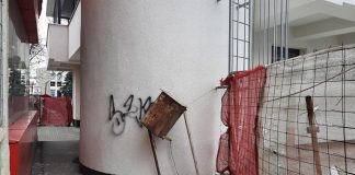 FOTO Pereții Galeriilor de Artă din Focșani, vandalizați a doua oară