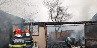 Incendiu la o clădire dezafectată din Focșani