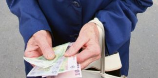 Dosar penal la DNA pentru eliberarea de adeverințe false pentru obținerea de pensii CAP/ Casa de Pensii și Oficiul Poștal Vrancea, verificate de anchetatori