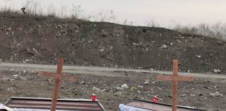 Amenzi pentru persoanele care au lăsat sicrie și cruci pe un câmp de lângă Focșani