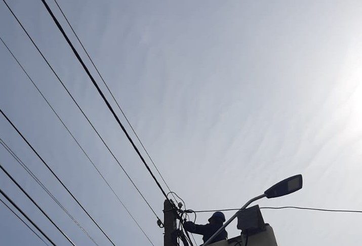 Antreprenorii vrânceni solicită transparență în caz de deconectare a firmelor de la alimentarea cu electricitate, în contextul crizei energetice