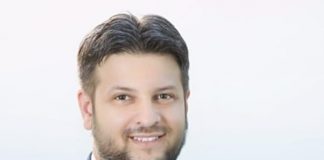 S-a înscris în Partidul Forța Dreptei și a pierdut sprijinul organizației romilor