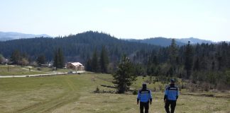 Jandarmii, la datorie în zilele sărbătorilor pascale: la biserici, cimitire, mănăstiri, în zonele turistice și de agrement