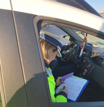 Femeie din Suraia, prinsă la volan fără permis de conducere