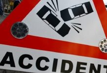 Două mașini s-au ciocnit pe E85, la Haret