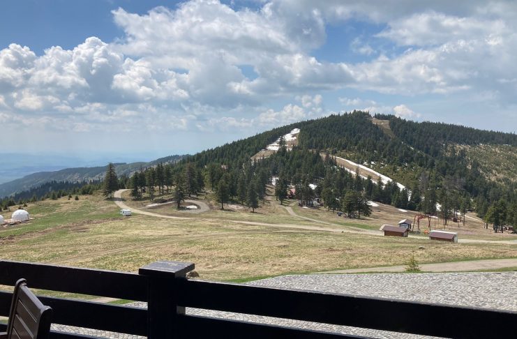 Vrancea pierde peste unul din cinci turiști români într-un an – câți vizitatori au găzduit vrâncenii în primele șase luni din 2026