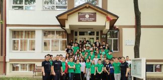 FOTO Proiect al polițiștilor pentru reducerea violenței fizice și psihologice în școli