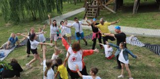 FOTO Crucea Roșie Vrancea i-a dus pe copiii și mamele din Ucraina la Zaga Zaga