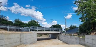 FOTO Primăria Vîrteșcoiu va construi 4 poduri în comună/ Unul a fost finalizat deja