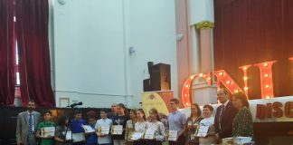 FOTO Zeci de elevi, premiați pentru participarea la olimpiade și concursuri școlare cu tematică geografică
