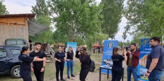 FOTO Polițiștii și jandarmii, prezenți în toate zilele Festivalului Insula Fest, într-o campanie de prevenire a consumului de droguri și a traficului de persoane