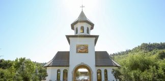 Slujbă de hram la Mănăstirea Sihastru