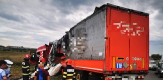 ULTIMA ORĂ Coliziune între un tir și un autoturism, pe E85