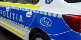 Mașină de poliție, implicată într-o ciocnire, la Lespezi