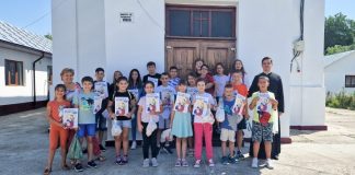 FOTO Școala de vară la Biliești, cu pictură, cu lectură și cu voie bună