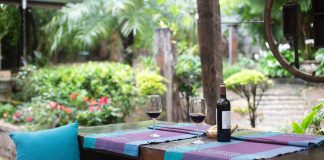 Ce trebuie să luați în considerare atunci când alegeți mobilierul de grădină