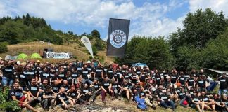 Copiii ocrotiți la Centrul Dumbrăveni au participat, alături de motocicliști, la ridicarea unei cabane în județul Argeș