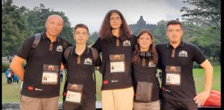 Elevii români, în topurile internaționale și la informatică