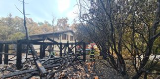 FOTO Pompierii români continuă misiunea de stingere a incendiilor în Franța