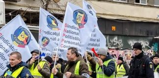 Polițiștii pregătesc proteste de stradă: ”Ne-a ajuns cuțitul la os!”