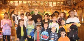 Peste o sută de copii au avut parte de tunsori și rechizite gratuite în cadrul proiectului „Pregătire pentru școală”