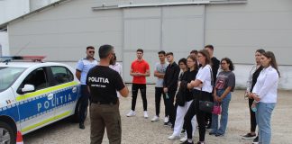 VIDEO Colegiul Național „Unirea”, activități la IPJ Vrancea în proiectul “Tu ești următorul polițist!”