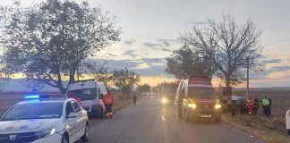 ULTIMA ORĂ Șoferița care a intrat cu mașina în copac nu prezintă semne vitale