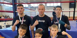 FOTO Cei mai mici sportivi de kickboxing din Focșani, învingători la un concurs național desfășurat la Brașov