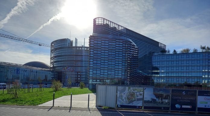 Oportunitate: se fac înscrieri pentru stagiatură la Parlamentul European