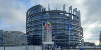 Cum se negociază în interesul României: un exemplu de la Traian Băsescu