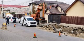 ULTIMA ORĂ FOTO Țeavă de gaze smulsă din pământ de un utilaj