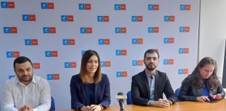 Campanie ”door-to-door” a USR-PLUS / Ce propune USR-PLUS pentru a acoperi facturile la energie și a diminua din povara creșterilor la produse și servicii