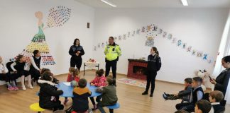 FOTO Ziua europeană împotriva traficului de persoane, marcată în trei unități de învățământ din județ