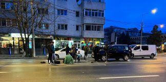 VIDEO ULTIMA ORĂ Accident în centrul Focșaniului