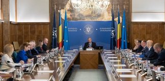 Angajații de la stat implicați în proiectele PNRR vor primi o majorare de 50% a salariilor de bază