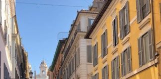 Românii din străinătate trimit tot mai mulți bani acasă